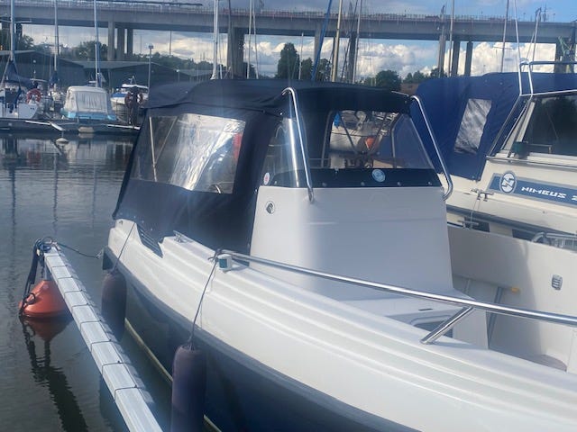 Uttern 6400