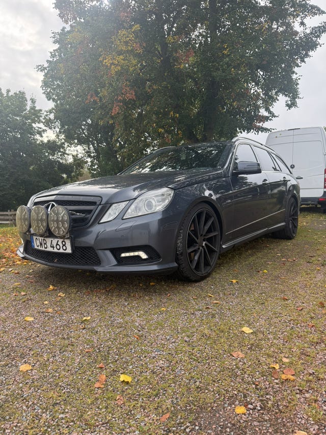 Mercedes-Benz E350 2011