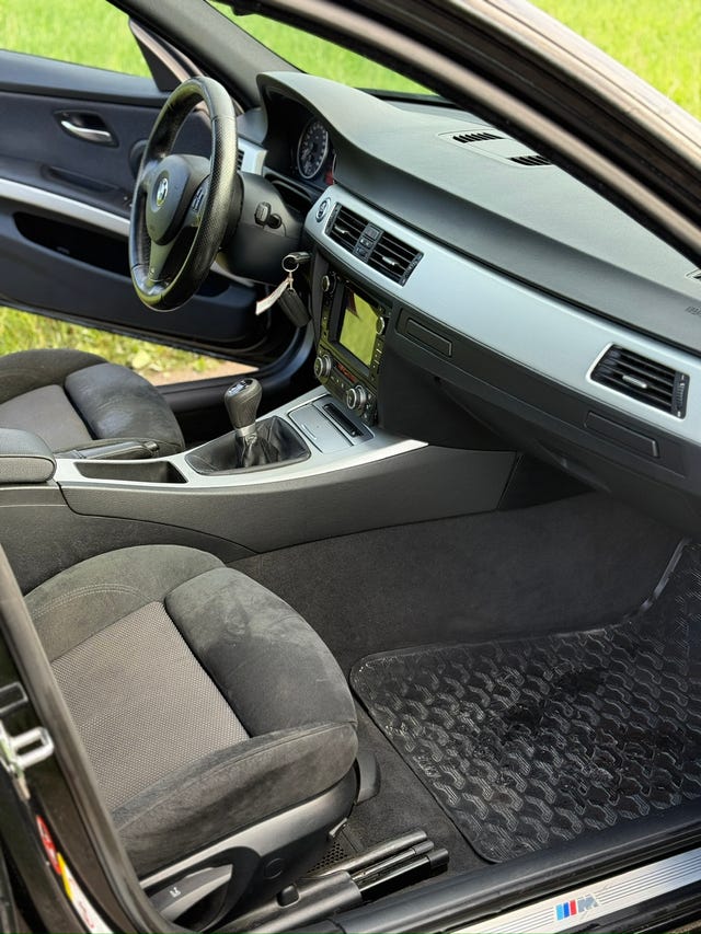 BMW 325i 2008