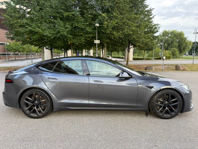 Tesla Model S 2024