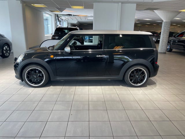 MINI Clubman Cooper D 2011