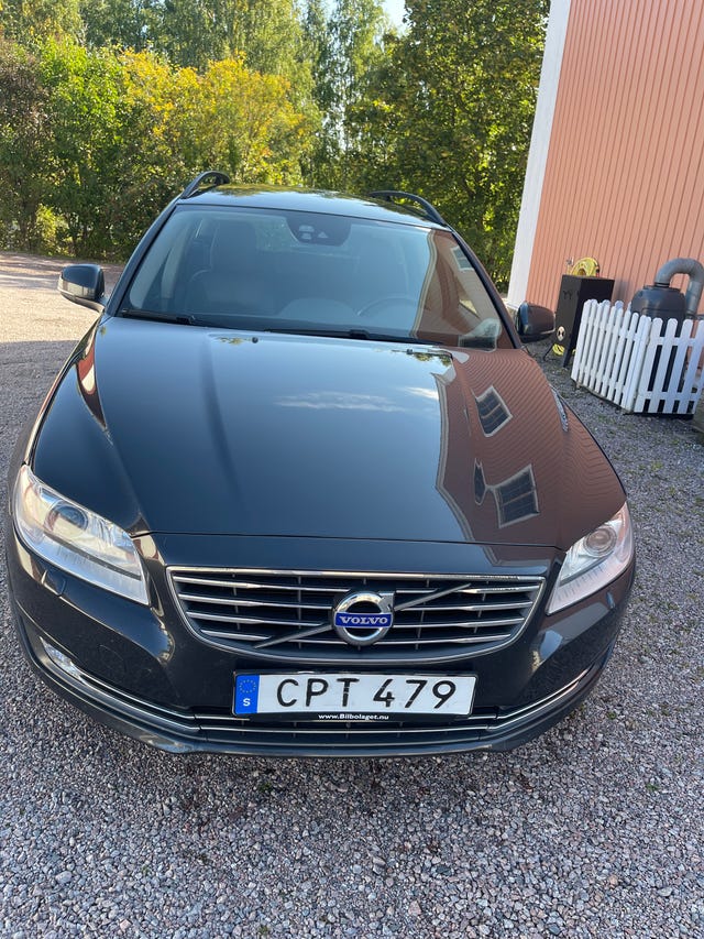 Volvo V70 2015