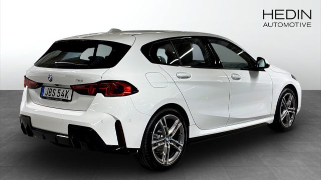 BMW 120 2026 – bild 2