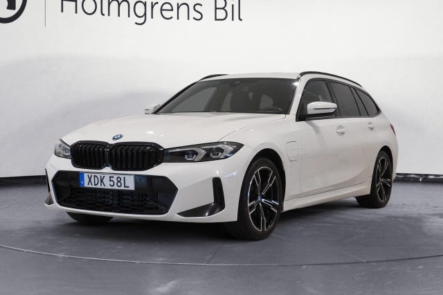BMW 330e 2024