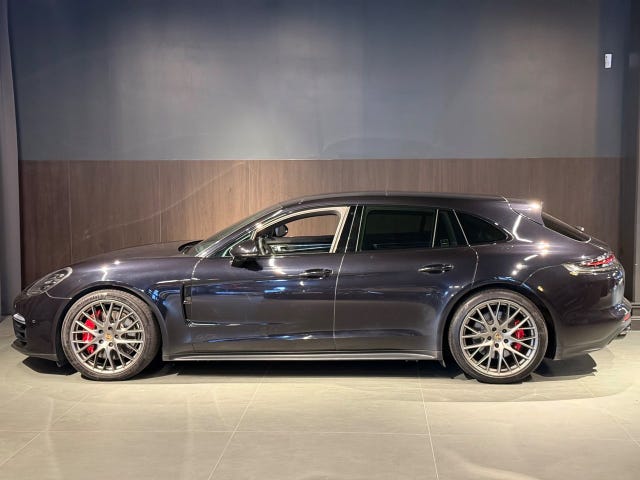 Porsche Panamera GTS 2019
