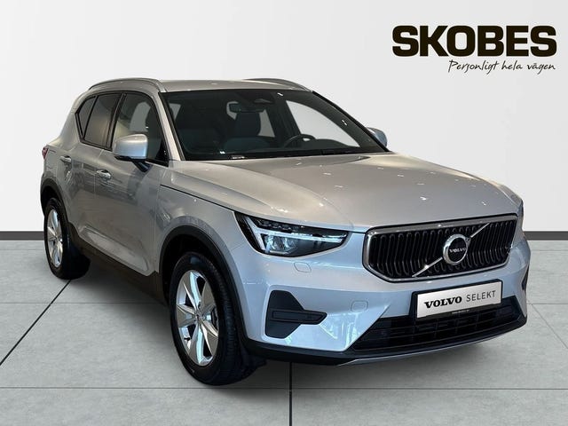 Volvo XC40 2025