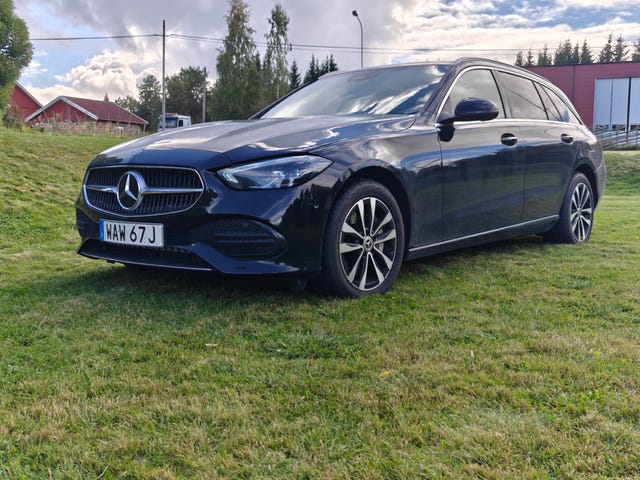 Mercedes-Benz C300 2024
