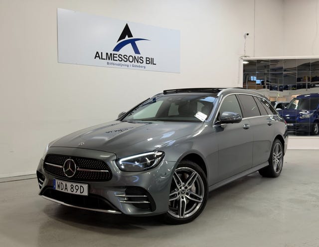 Mercedes-Benz E300 2022