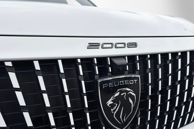 Peugeot 2008 2025 – bild 4