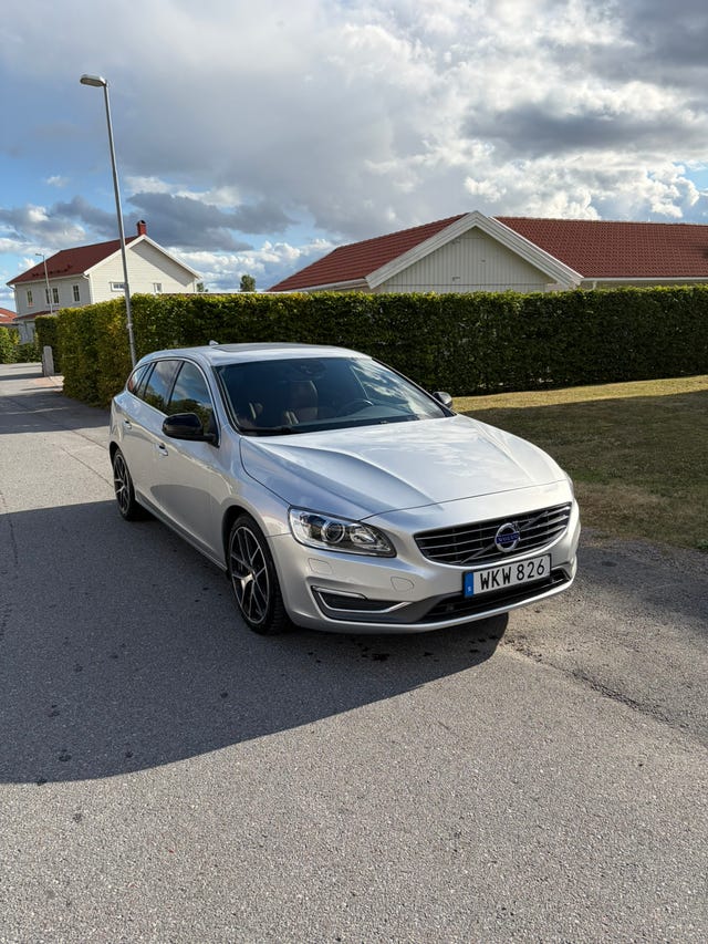 Volvo V60 2015