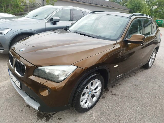 BMW X1 2011
