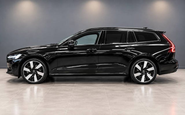 Volvo V60 2024