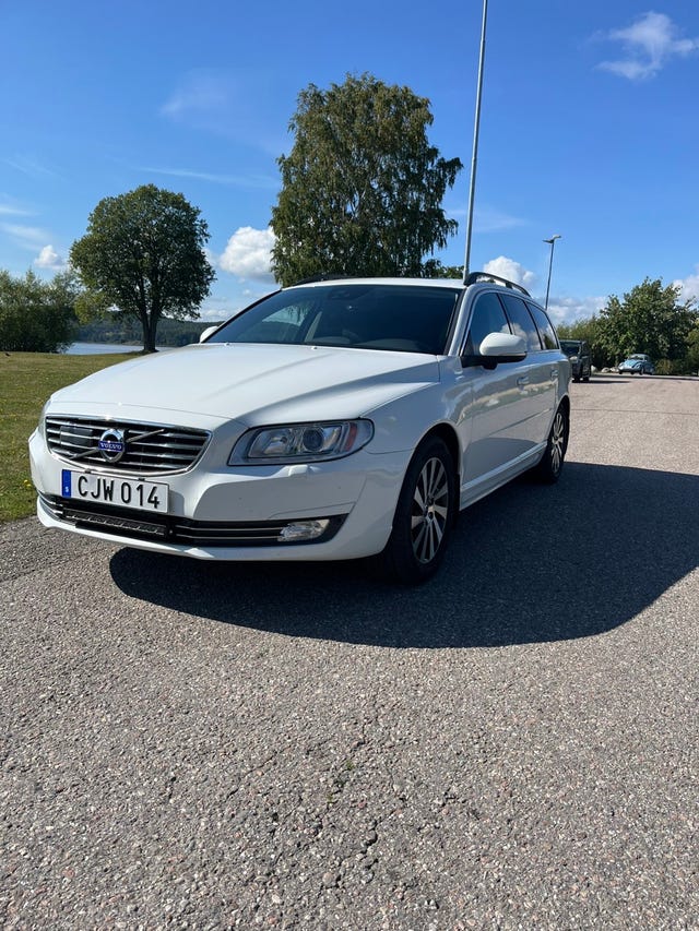 Volvo V70 2015