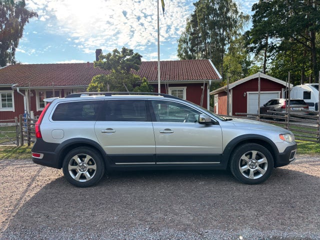 Volvo XC70 2010