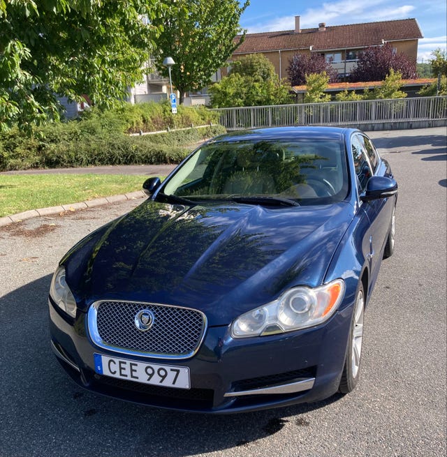 Jaguar XF 2010