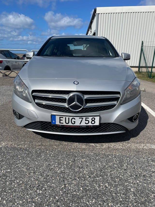 Mercedes-Benz A180 2013