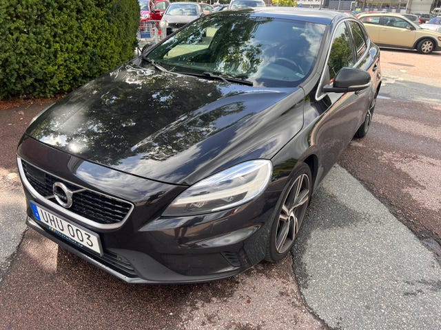 Volvo V40 2018