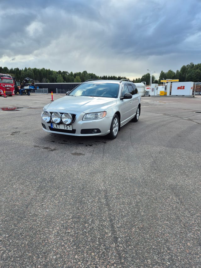 Volvo V70 2012