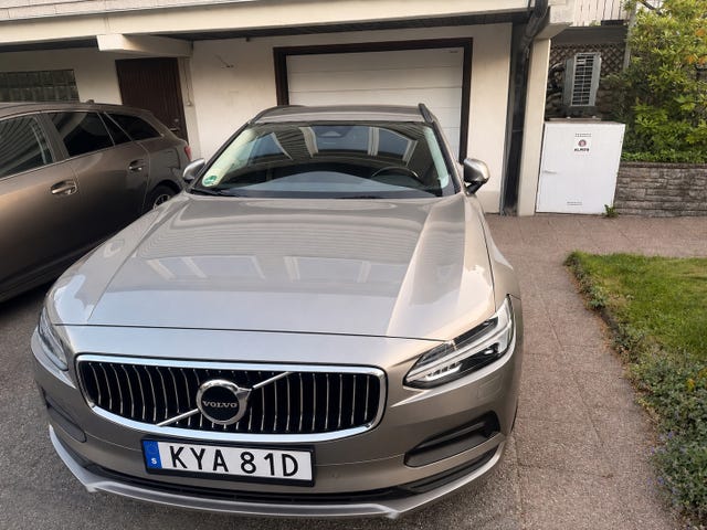 Volvo V90 2022