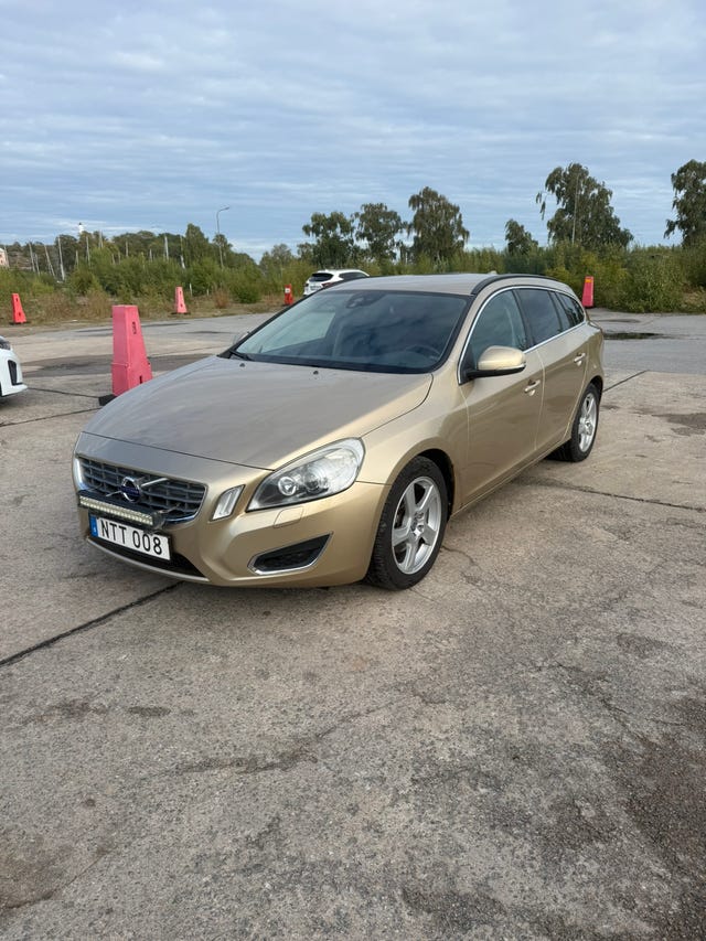 Volvo V60 2012