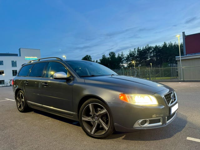 Volvo V70 2012
