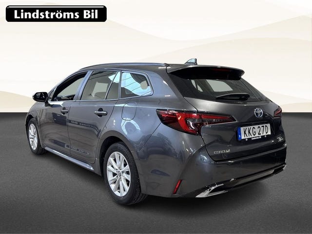 Toyota Corolla 2024 – bild 4