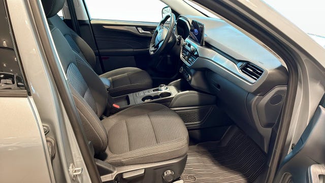 Ford Kuga 2021 – bild 3