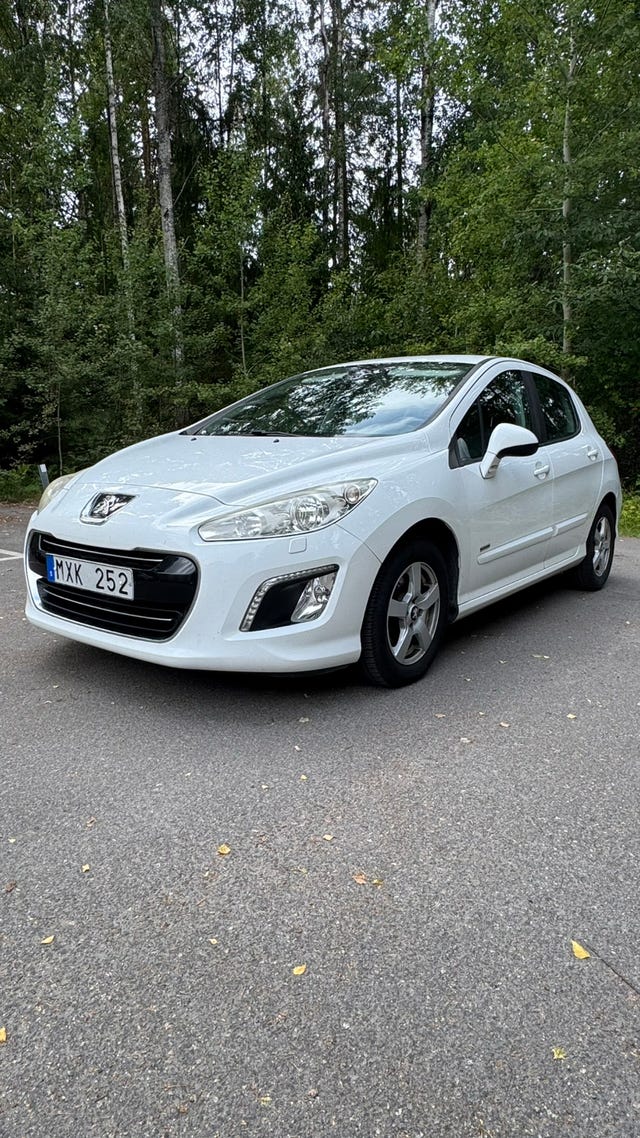 Peugeot 308 2012