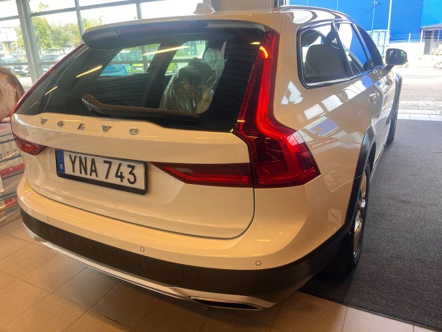 Volvo V90 Cross Country 2019 – bild 4