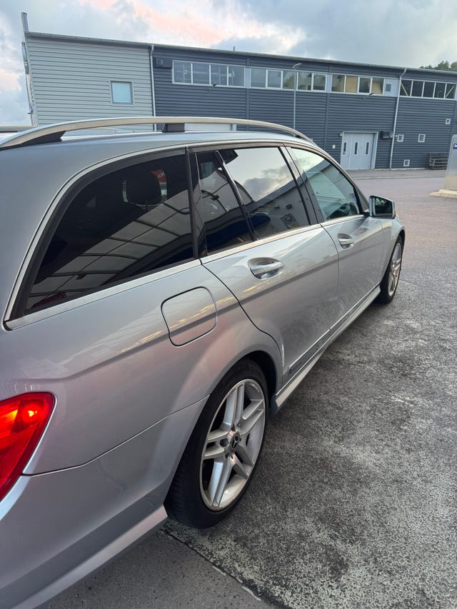Mercedes-Benz C200 2013 – bild 4
