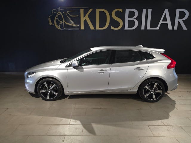 Volvo V40 2019