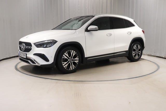 Mercedes-Benz GLA 200 2024