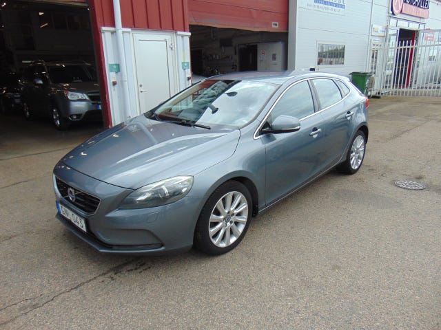 Volvo V40 2015