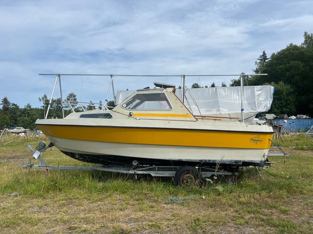 Flipper 620 – 200 hk Mariner – 30-släp – nyservad