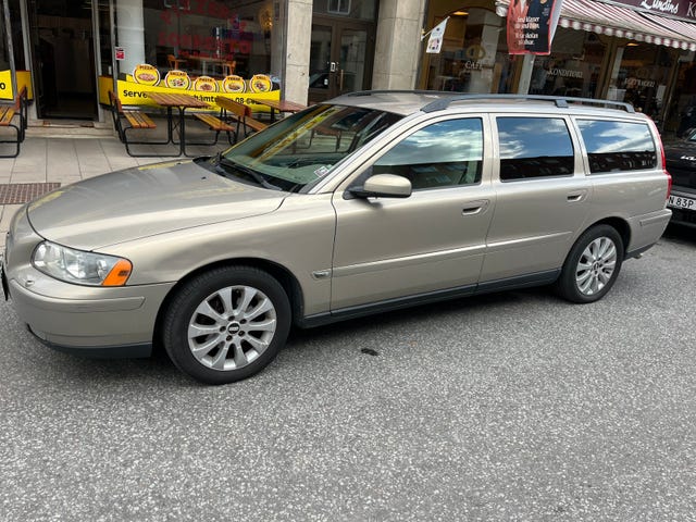 Volvo V70 2005