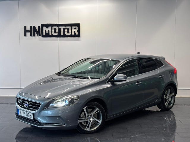 Volvo V40 2015
