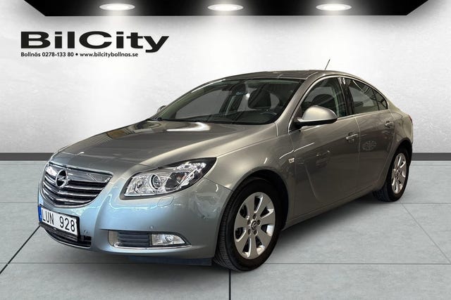 Opel Insignia 2011
