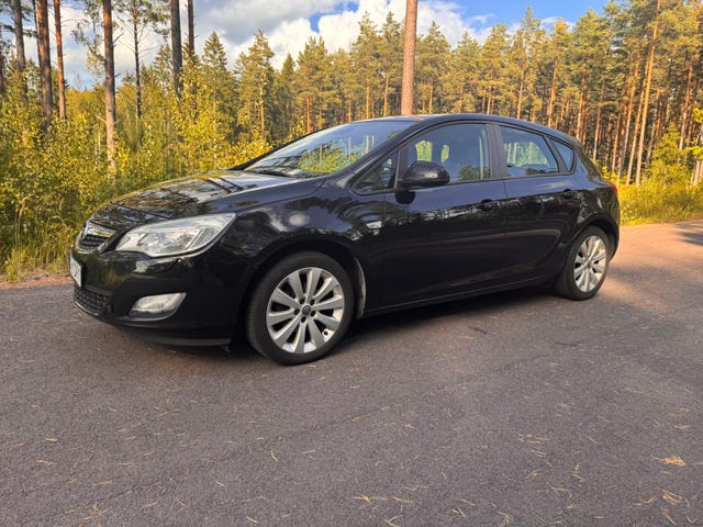 Opel Astra 2010
