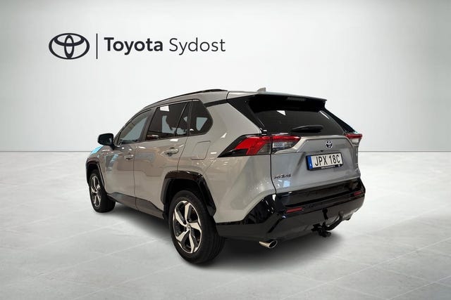 Toyota RAV4 Plug-in Hybrid 2021 – bild 2