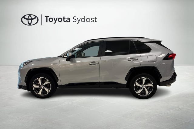 Toyota RAV4 Plug-in Hybrid 2021 – bild 3