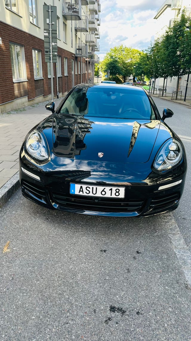Porsche Panamera S 2014