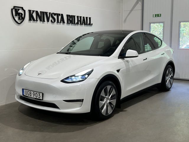Tesla Model Y 2024