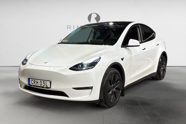 Tesla Model Y 2025
