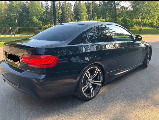 BMW 320d 2010