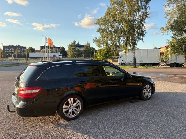 Mercedes-Benz E 200 2010 – bild 2