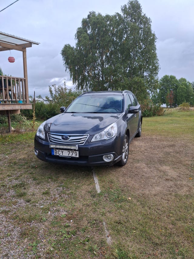 Subaru Outback 2010