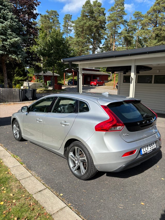 Volvo V40 2015