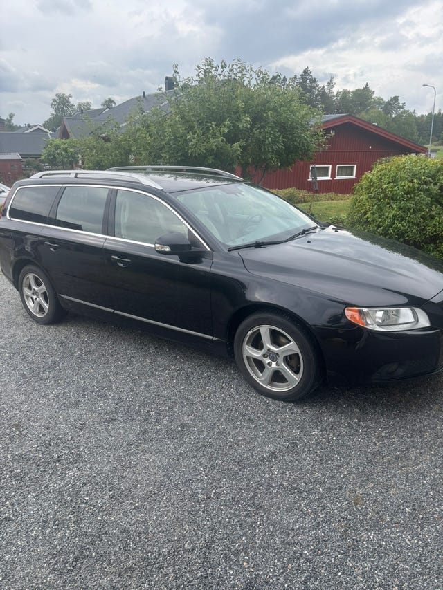 Volvo V70 2011