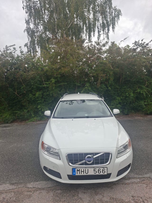 Volvo V70 2012