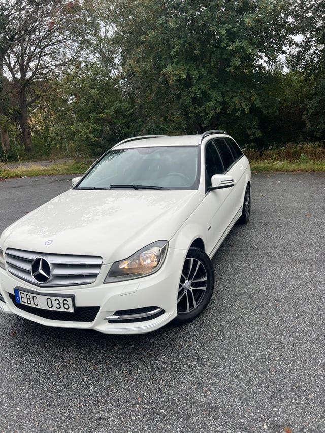 Mercedes-Benz C180 2012
